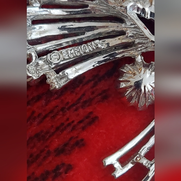 Brooch - Picture 6 of 6